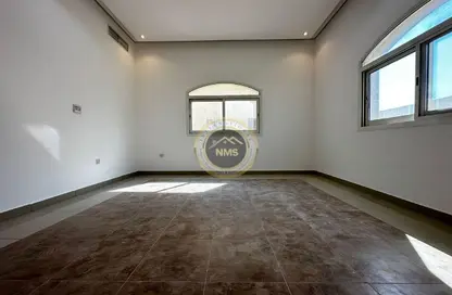 Apartment - Studio - 1 Bathroom for rent in Al Mushrif Villas - Al Mushrif - Abu Dhabi Apartment - Studio - 1 Bathroom for rent in Al Mushrif Villas - Al Mushrif - Abu Dhabi