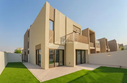 Townhouse - 4 Bedrooms - 4 Bathrooms for sale in La Violeta 2 - La Violeta - Villanova - Dubai Land - Dubai Townhouse - 4 Bedrooms - 4 Bathrooms for sale in La Violeta 2 - La Violeta - Villanova - Dubai Land - Dubai