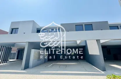Townhouse - 2 Bedrooms - 4 Bathrooms for sale in Tilal City - Sharjah