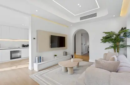 Villa - 2 Bedrooms - 2 Bathrooms for rent in Springs 12 - The Springs - Dubai