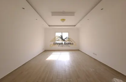Apartment - 2 Bedrooms - 2 Bathrooms for rent in Muwaileh Commercial - Sharjah