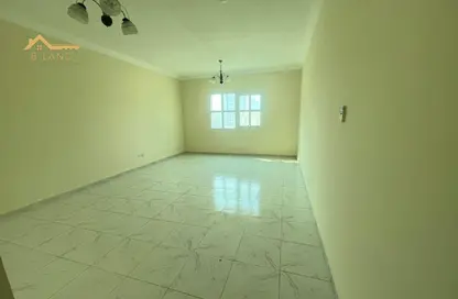 Apartment - 2 Bedrooms - 2 Bathrooms for rent in Qasimia 10 building - Al Mahatta - Al Qasimia - Sharjah