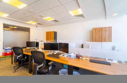 Office Space - Studio - 1 Bathroom for rent in North Tower - Emirates Financial Towers - DIFC - Dubai