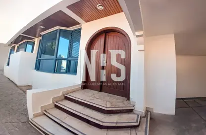 Townhouse - 5 Bedrooms - 3 Bathrooms for rent in Airport Road - Abu Dhabi