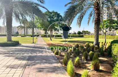 Apartment - 1 Bedroom - 1 Bathroom for sale in Mazaya 21 - Queue Point - Dubai Land - Dubai