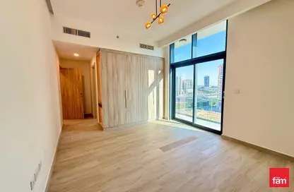 شقة - غرفة نوم - 2 حمامات للايجار في ذا ايست كريست - ديستريكت 17 - قرية جميرا الدائرية - دبي