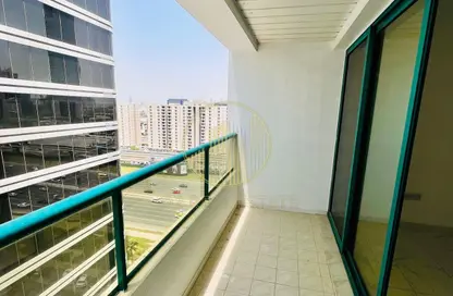 شقة - غرفة نوم - 2 حمامات للايجار في بناية وايت كراون - شارع الشيخ زايد - دبي