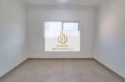 شقة - غرفة نوم - 2 حمامات للايجار في مبنى مويلح - مويلح - الشارقة