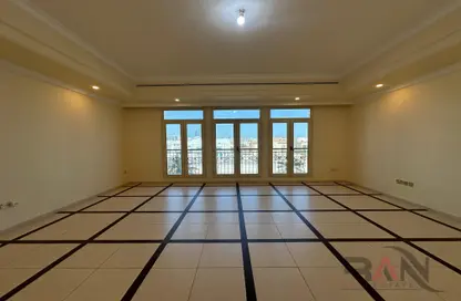 شقة - 4 غرف نوم - 5 حمامات للايجار في آل نهيان - أبوظبي