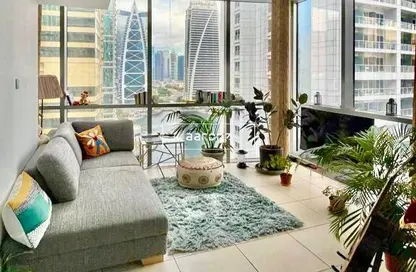 Living Room image for: Apartment - 1 Bedroom - 2 Bathrooms for rent in Indigo Tower - Lake Almas East - Jumeirah Lake Towers - Dubai, Image 1