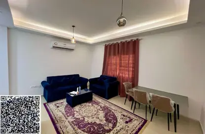 شقة - غرفة نوم - 2 حمامات للايجار في مساكن كورنيش عجمان - طريق كورنيش عجمان - عجمان
