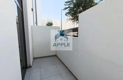 Apartment - Studio - 1 Bathroom for rent in The Link - East Village - Aljada - Sharjah