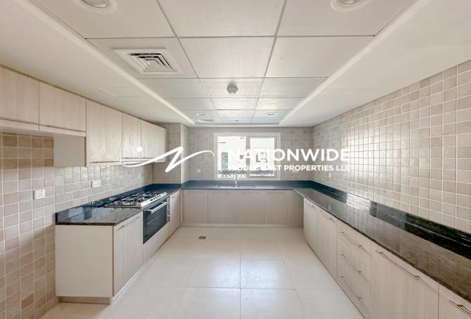 15869419 - صورة العقار 3