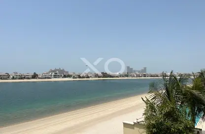 Villa - 4 Bedrooms - 5 Bathrooms for rent in Garden Homes Frond M - Garden Homes - Palm Jumeirah - Dubai