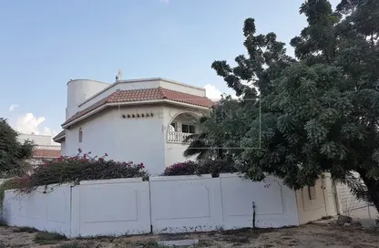 Outdoor House image for: Villa - 4 Bedrooms - 4 Bathrooms for rent in Al Manara - Dubai, Image 1