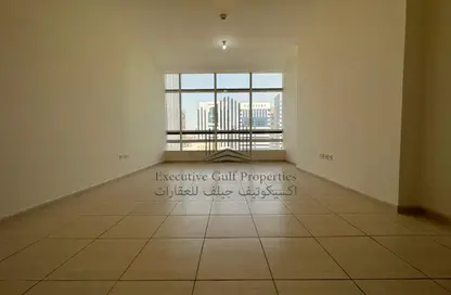 Apartment - 2 Bedrooms - 3 Bathrooms for rent in Emirates Tower - Hamdan Street - Abu Dhabi