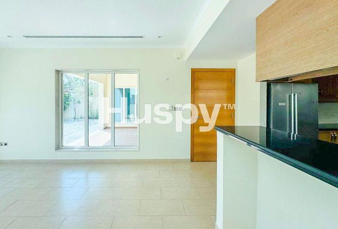 15383000 - Property Image 3