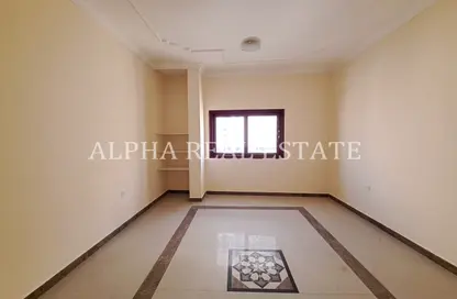 Apartment - 2 Bedrooms - 2 Bathrooms for rent in Al Anwar Tower - Al Khan Lagoon - Al Khan - Sharjah