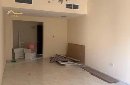 Apartment - 1 Bedroom - 2 Bathrooms for rent in Al Majaz 2 - Al Majaz - Sharjah