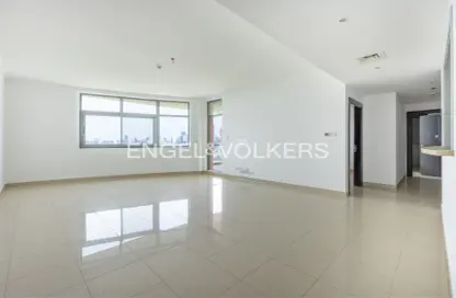 Apartment - 2 Bedrooms - 2 Bathrooms for rent in The Links West Tower - The Links - The Views - Dubai