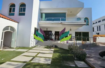 Villa - 5 Bedrooms - 6 Bathrooms for rent in Umm Suqeim 2 Villas - Umm Suqeim 2 - Umm Suqeim - Dubai