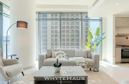 Apartment - 3 Bedrooms - 4 Bathrooms for sale in Marina Vista - EMAAR Beachfront - Dubai Harbour - Dubai
