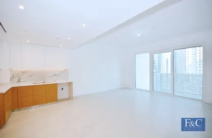 صورة لـ غرفة فارغة شقة - غرفة نوم - 1 حمام للايجار في لا في - مساكن شاطئ الجميرا - دبي ، صورة رقم 1