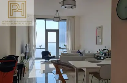 شقة - 2 غرف نوم - 3 حمامات للايجار في آمنة - مدينة الحبتور - الخليج التجاري - دبي