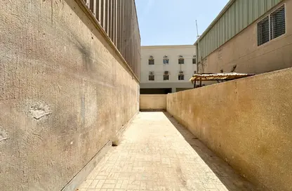 مستودع - استوديو للايجار في القوز - دبي