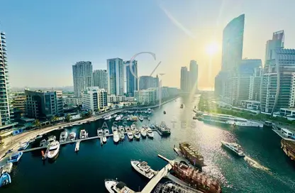 Apartment - 1 Bedroom - 2 Bathrooms for rent in Stella Maris - Dubai Marina - Dubai