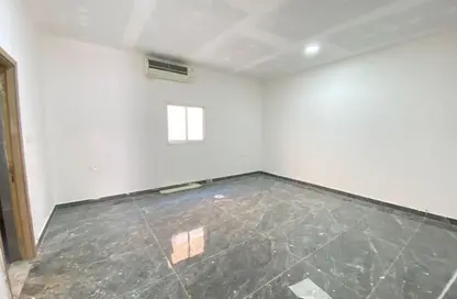 شقة - غرفة نوم - 2 حمامات للايجار في مدينة شخبوط - أبوظبي