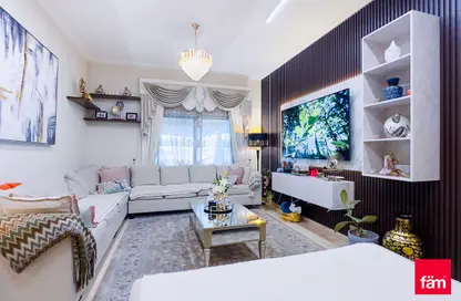 Apartment - 3 Bedrooms - 3 Bathrooms for sale in Mazaya 19 - Queue Point - Liwan - Dubai Land - Dubai