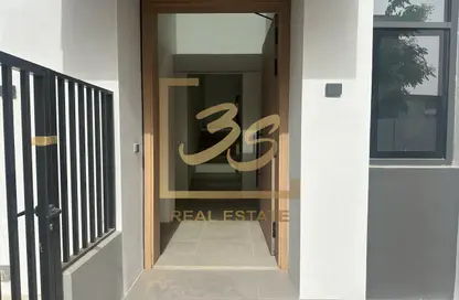 Townhouse - 4 Bedrooms - 5 Bathrooms for rent in Mudon Al Ranim 2 - Mudon - Dubai