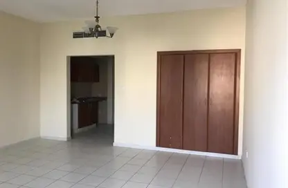 شقة - 1 حمام للبيع في واي 20 - طراز إنجليزي - المدينة الدولية - دبي