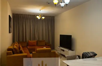 شقة - غرفة نوم - 2 حمامات للبيع في أورينت تاور 1 - أورينت تاور - البستان - عجمان