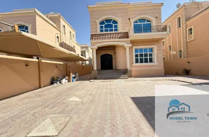 Villa - 4 Bedrooms - 5 Bathrooms for rent in Khalifa City A - Khalifa City - Abu Dhabi