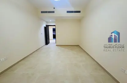 شقة - 2 غرف نوم - 2 حمامات للايجار في مبنى صلاح الدين - الخبيصي - ديرة - دبي