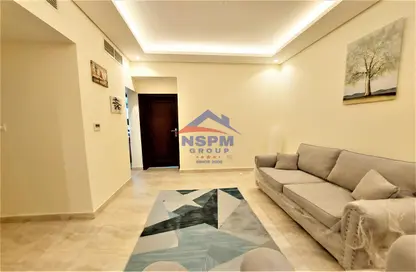 Living Room image for: Apartment - 1 Bedroom - 1 Bathroom for rent in Mushrif Park - Al Mushrif - Abu Dhabi, Image 1