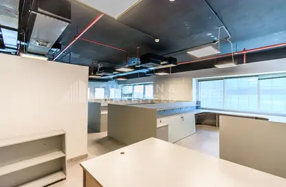 Office Space - Studio for rent in Single Business Tower - Sheikh Zayed Road - Dubai