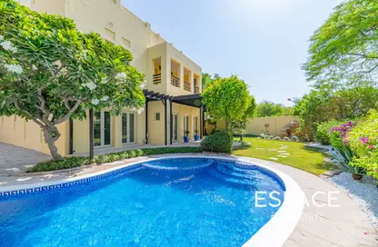 Villa - 5 Bedrooms - 5 Bathrooms for rent in Meadows 6 - Meadows - Dubai