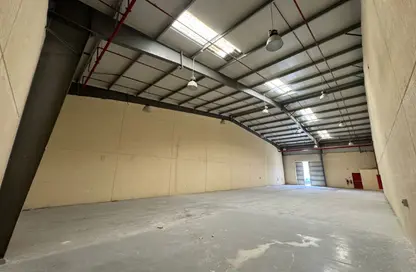 Warehouse - Studio - 1 Bathroom for rent in Al Sajaa Industrial - Al Sajaa - Sharjah