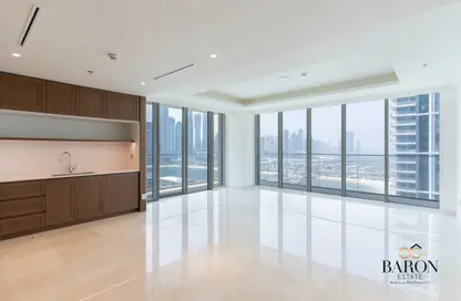 Apartment - 3 Bedrooms - 3 Bathrooms for sale in Palace Beach Residence - EMAAR Beachfront - Dubai Harbour - Dubai