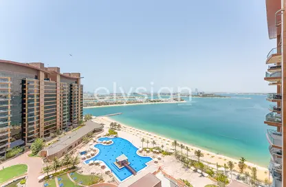 Apartment - 1 Bedroom - 2 Bathrooms for rent in Amber - Tiara Residences - Palm Jumeirah - Dubai