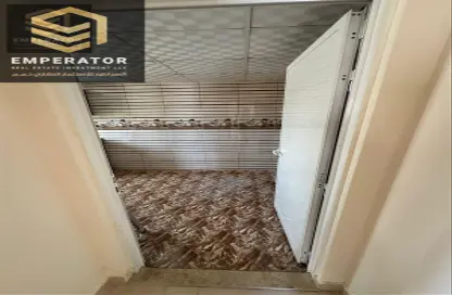 Apartment - 1 Bedroom - 1 Bathroom for rent in Corniche Tower - Ajman Corniche Road - Ajman