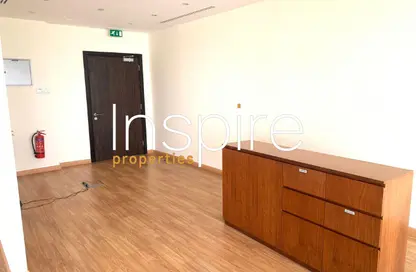 Office Space - Studio - 1 Bathroom for rent in Gold Tower (Au Tower) - JLT Cluster I - Jumeirah Lake Towers - Dubai