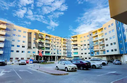 Apartment - 1 Bedroom - 2 Bathrooms for rent in Tower 14 - Al Reef Downtown - Al Reef - Abu Dhabi