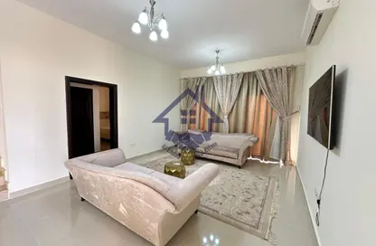 فيلا - 7 غرف نوم - 8 حمامات للايجار في الرفاع - رأس الخيمة