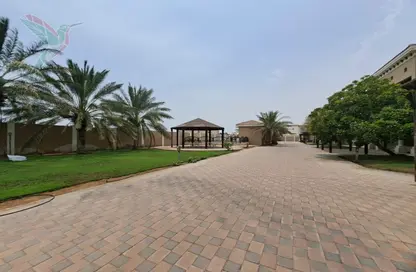 فيلا - 5 غرف نوم - 5 حمامات للايجار في الرجايب - الطويه - العين