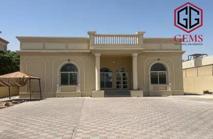 Villa - 3 Bedrooms - 4 Bathrooms for rent in Al Khawaneej 1 - Al Khawaneej - Dubai