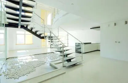 Penthouse - 5 Bedrooms - 6 Bathrooms for sale in Al Hallawi - Shoreline Apartments - Palm Jumeirah - Dubai